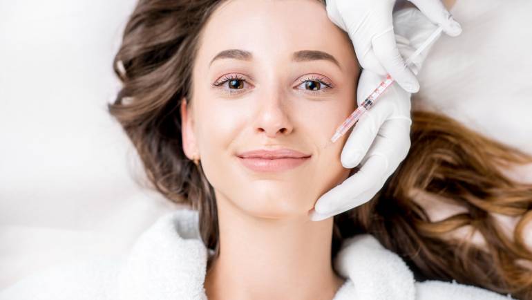 Cosmetic botox injection